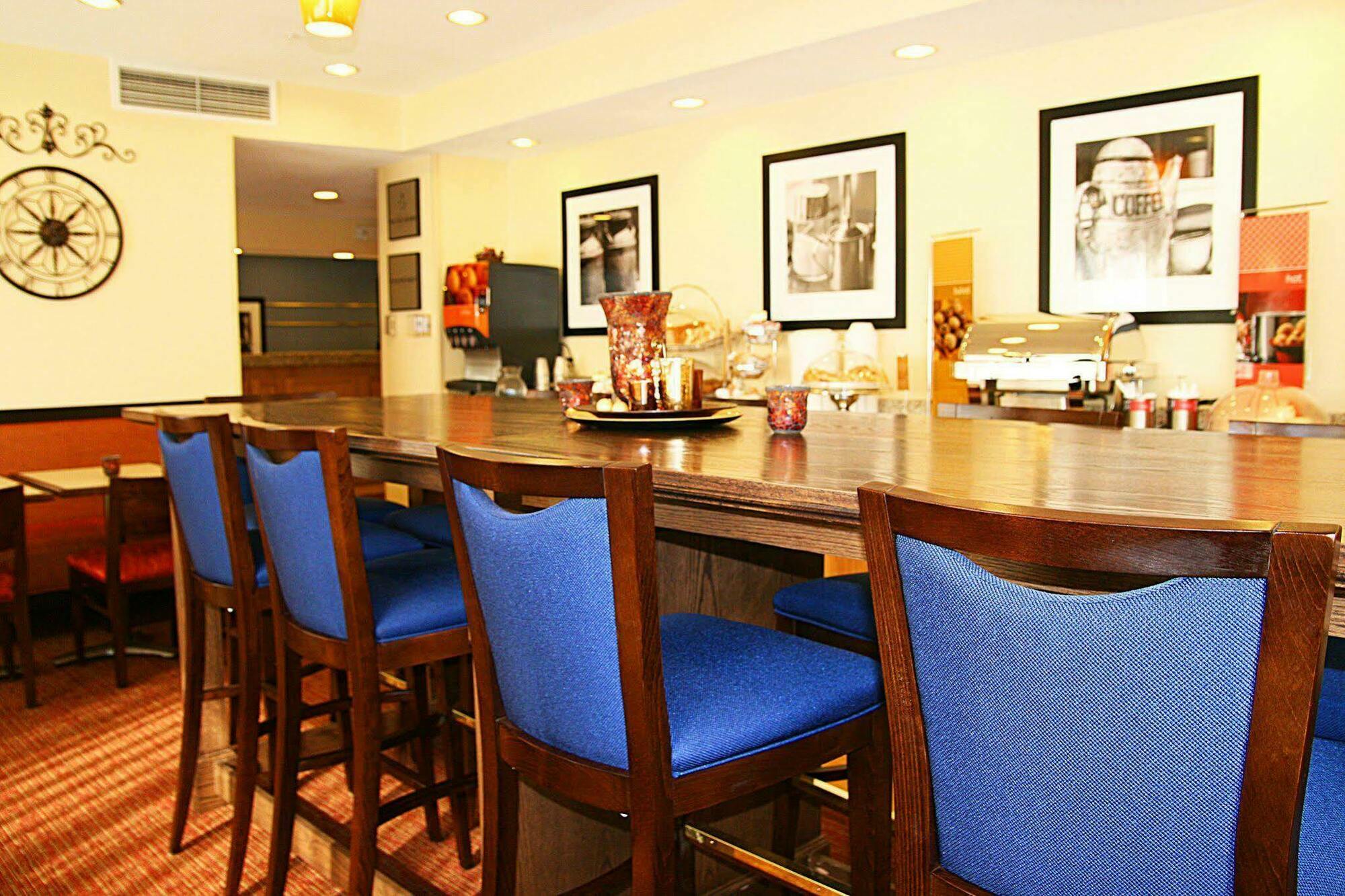 Hampton Inn Zanesville Εστιατόριο φωτογραφία